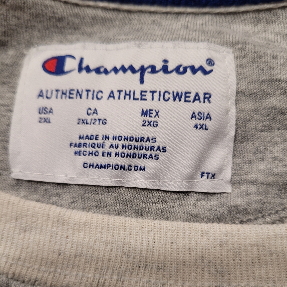 Champion Gray Crewneck Sweater with Iconic Logo - Picture 5 of 6